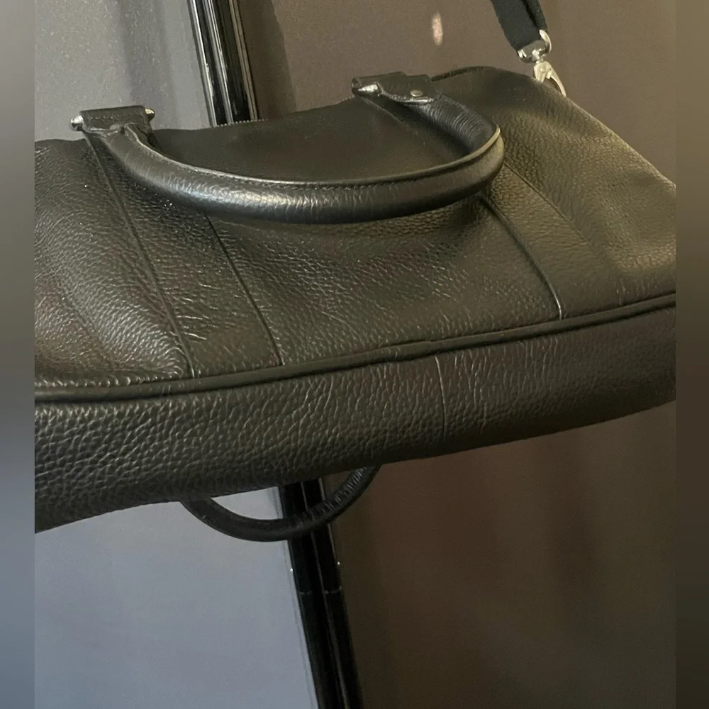 Cole Hann laptop messenger Black Leather Men's Bag